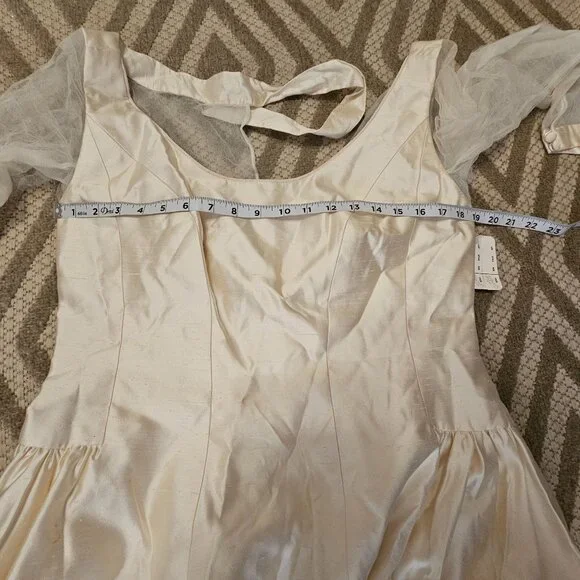 Peter Langer Beige Satin Wedding Dress 10/12 - Picture 8 of 11